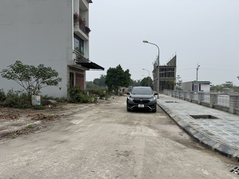 Chính Chủ Bán Đất TĐC Ngọc Động: 80m2, Đường 11m, Cách Vin 500m, View Sân Chơi Thoáng Đãng