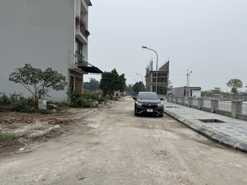 Chính Chủ Bán Đất TĐC Ngọc Động: 80m2, Đường 11m, Cách Vin 500m, View Sân Chơi Thoáng Đãng 3