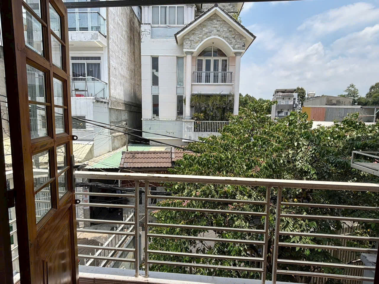 Cho thuê Nhà mặt tiền Phường Tăng Nhơn Phú B, Quận 9, Diện tích 100m², Giá 14 Triệu/tháng 9