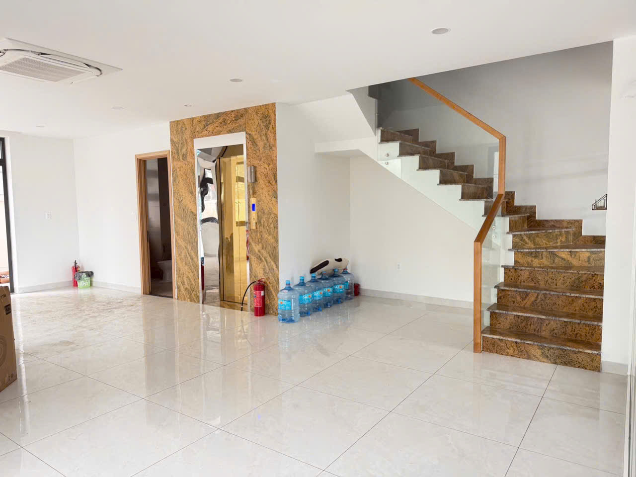 Cho thuê Nhà mặt tiền Phường An Phú, Quận 2, Diện tích 140m², Giá 40 Triệu/tháng 2