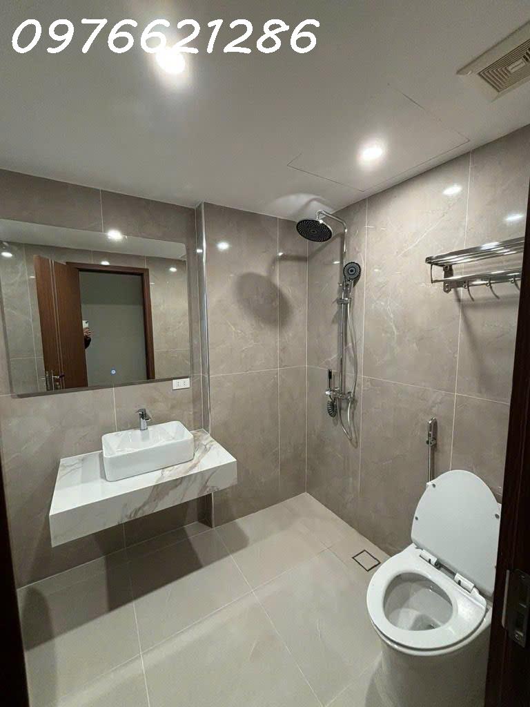 BÁN NHÀ THƯỢNG THANH – 6 TẦNG THANG MÁY – Ô TÔ 7 CHỖ VÀO NHÀ – GARA RỘNG – GIÁ 11 TỶ 3