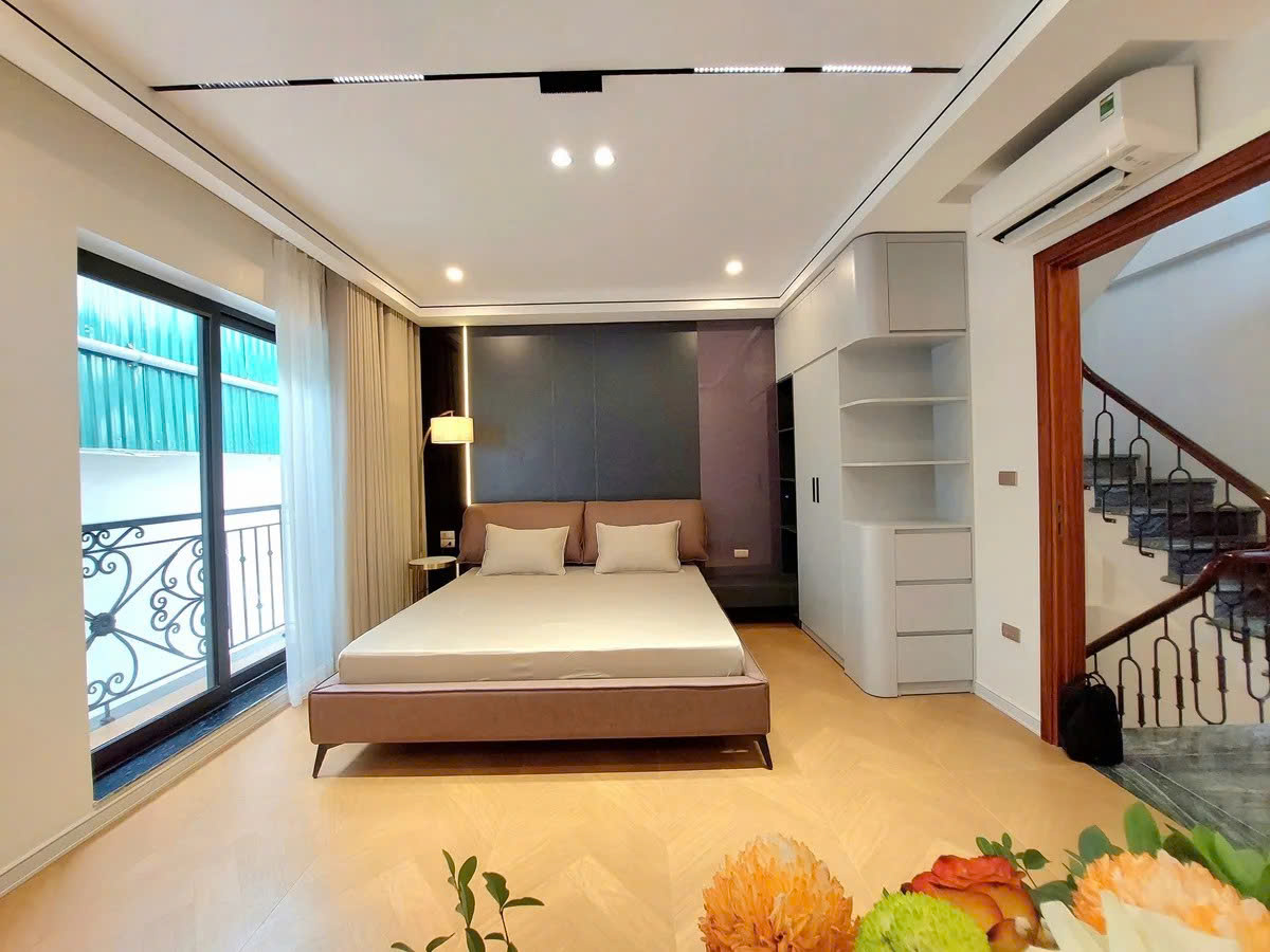 HIẾM - NGÕ NÔNG - NHÀ 6 TẦNG THANG MÁY ÊM RU - NHÀ Ở LUÔN- - TRUNG TÂM QUẬN - TIỆN ÍCH 3