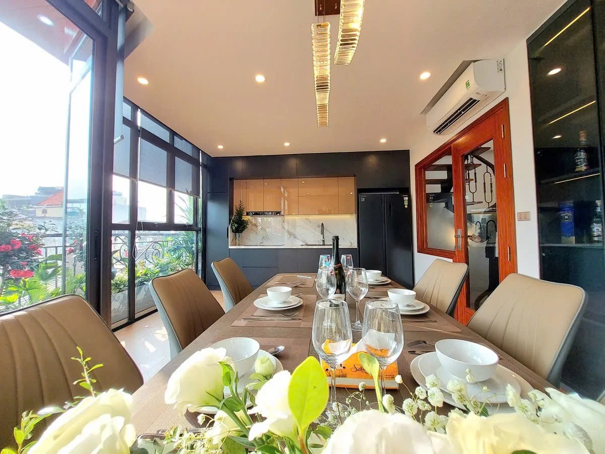 HIẾM - NGÕ NÔNG - NHÀ 6 TẦNG THANG MÁY ÊM RU - NHÀ Ở LUÔN- - TRUNG TÂM QUẬN - TIỆN ÍCH 2