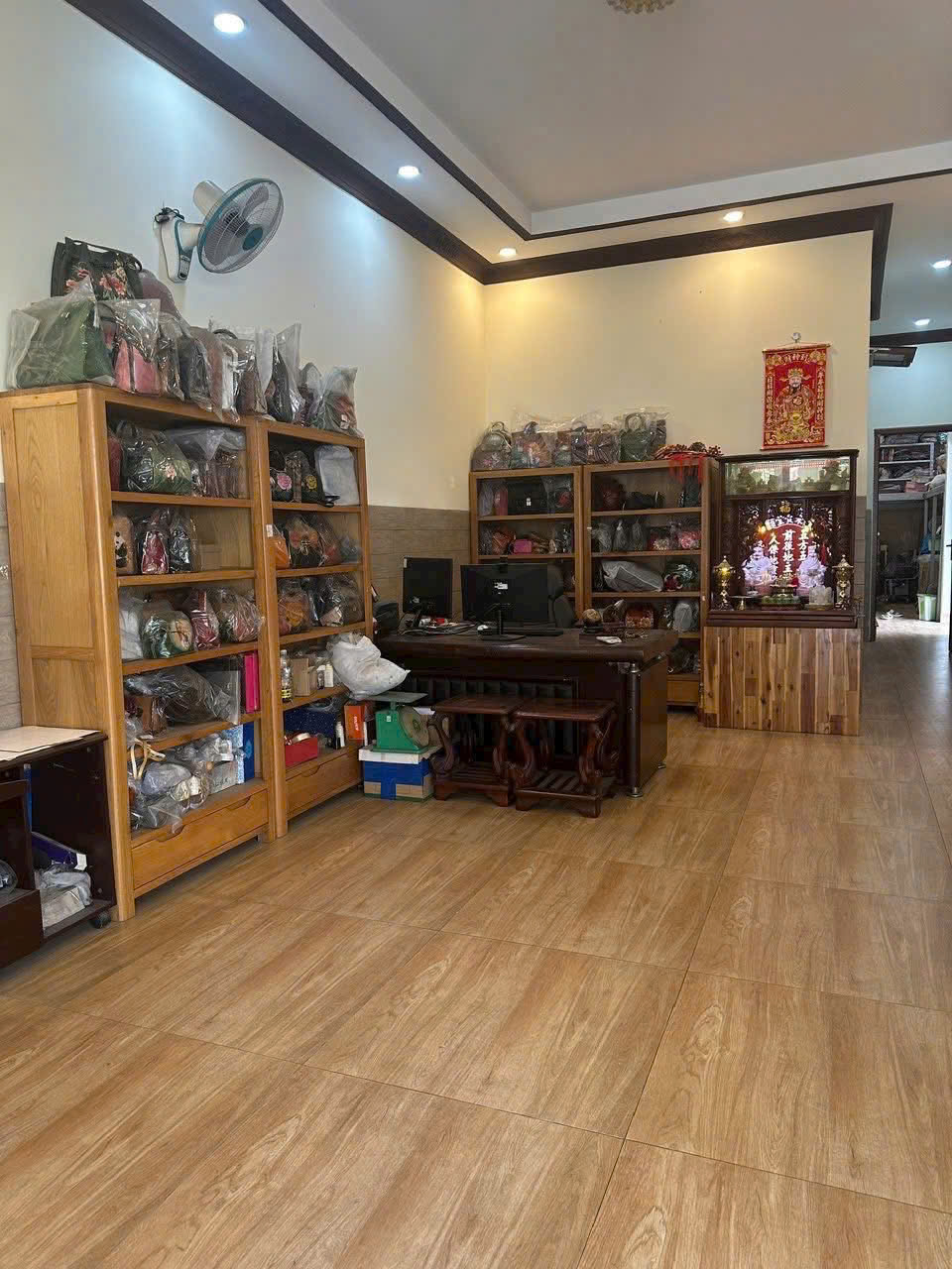 Cần bán Nhà mặt tiền Phường Phước Long B, Quận 9, Diện tích 74m², Giá 15.5 Tỷ 2