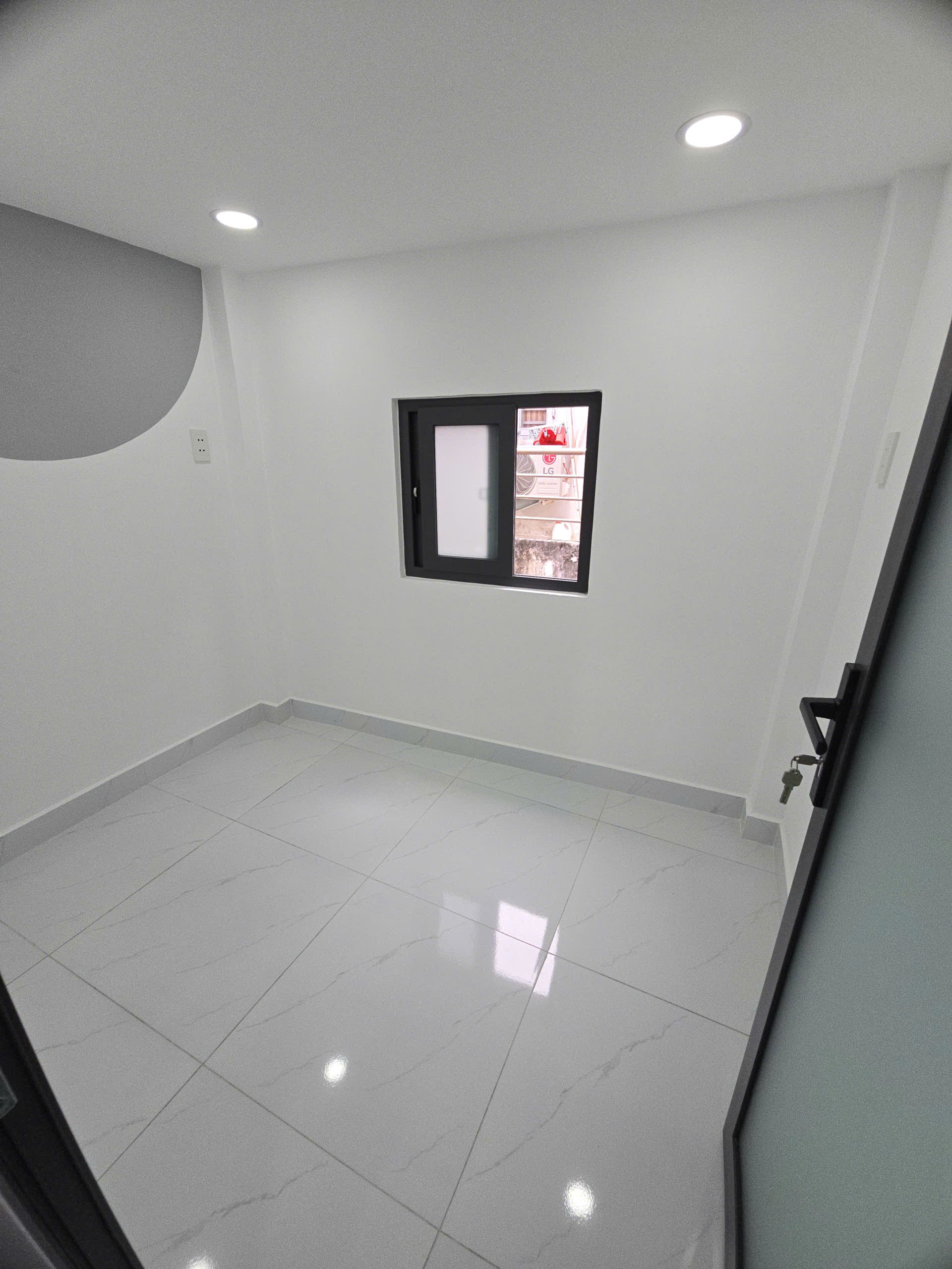 GIÁP CHỢ BÌNH LONG DTSD 50M2 3 TẦNG SHR CHỈ 2.65 TỶ 7