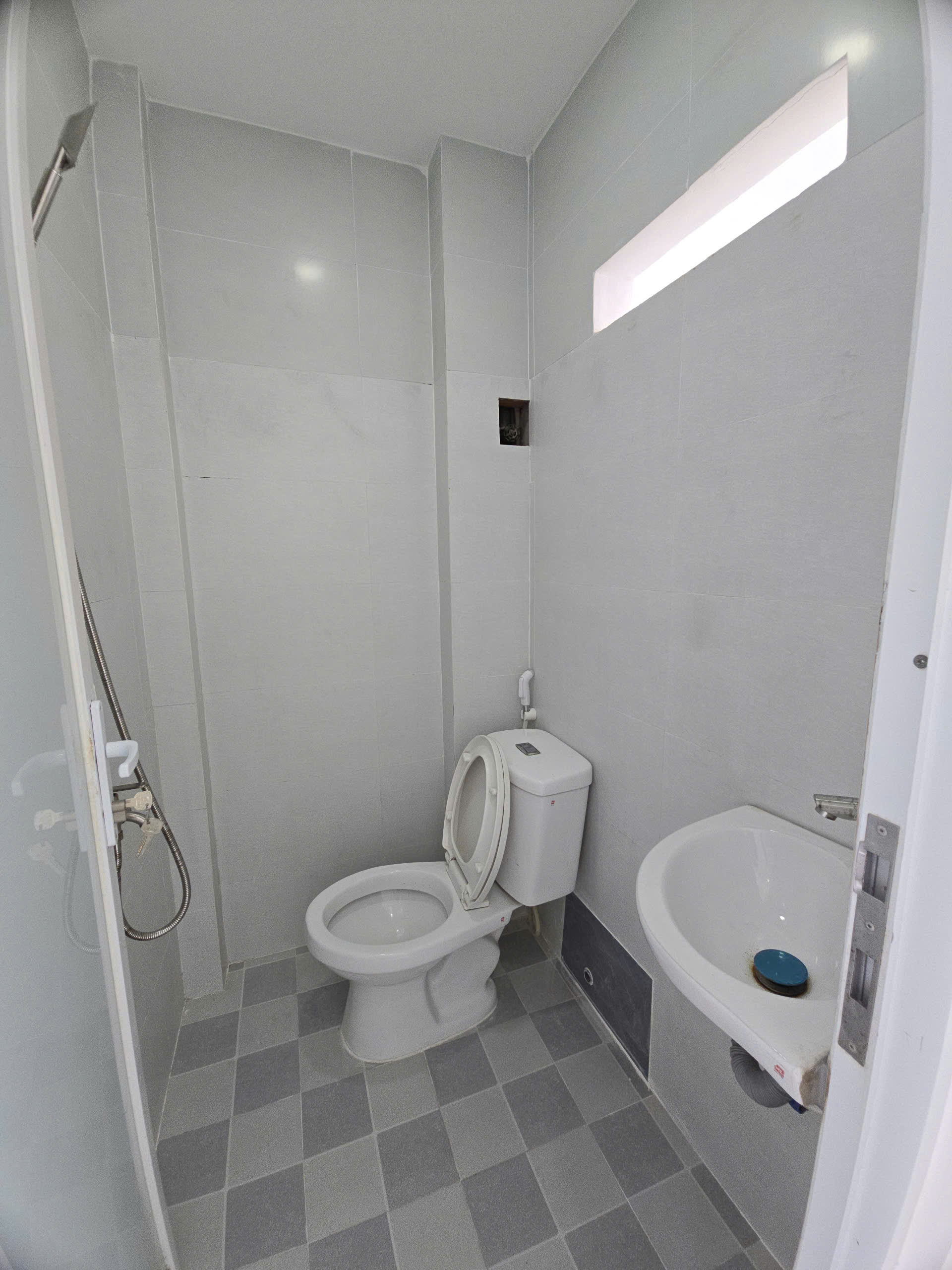 GIÁP CHỢ BÌNH LONG DTSD 50M2 3 TẦNG SHR CHỈ 2.65 TỶ 10