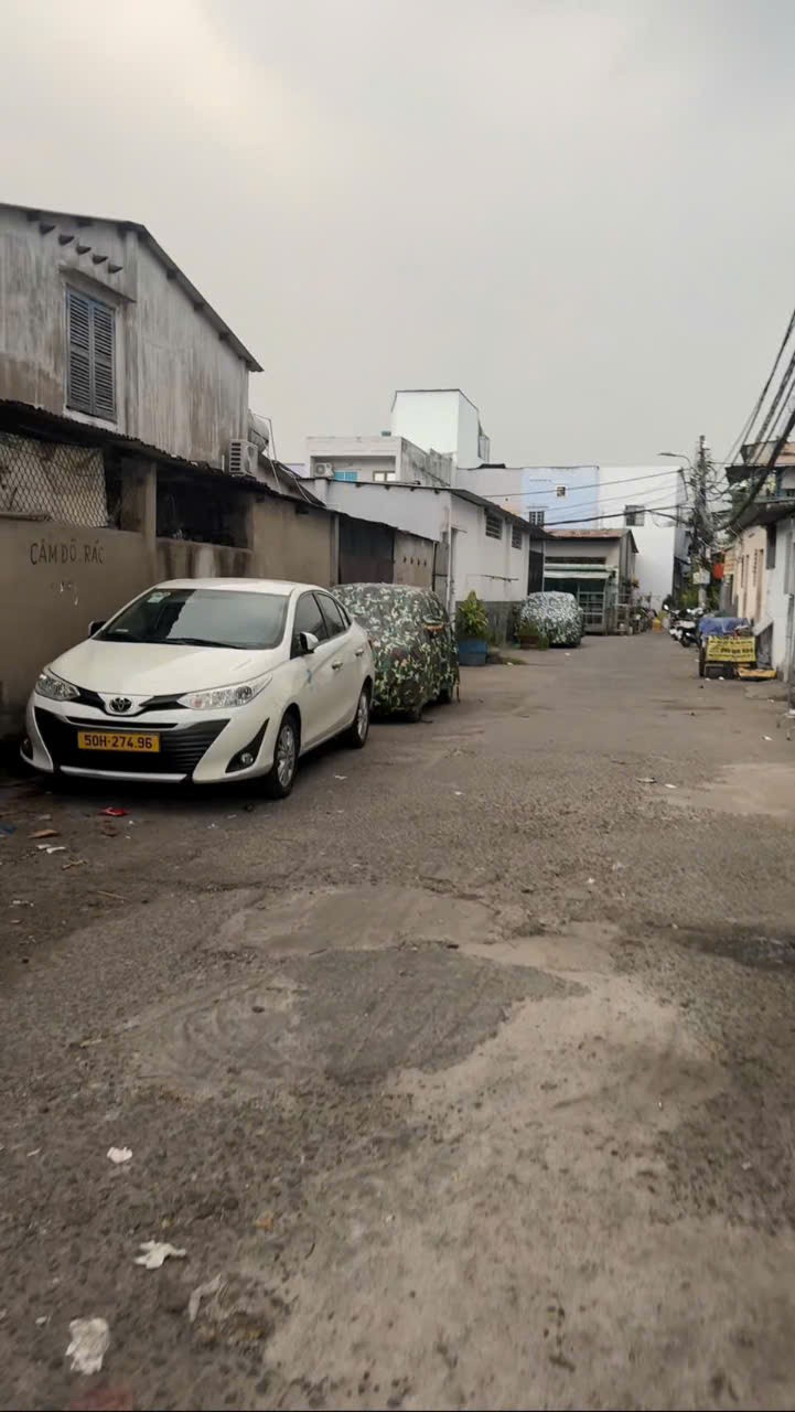 Bán nhà 4PN, diện tích lớn nở hậu (7x11) Bình Đông P.Phú Định, kg lộ giới (2tỷ) hơn 2