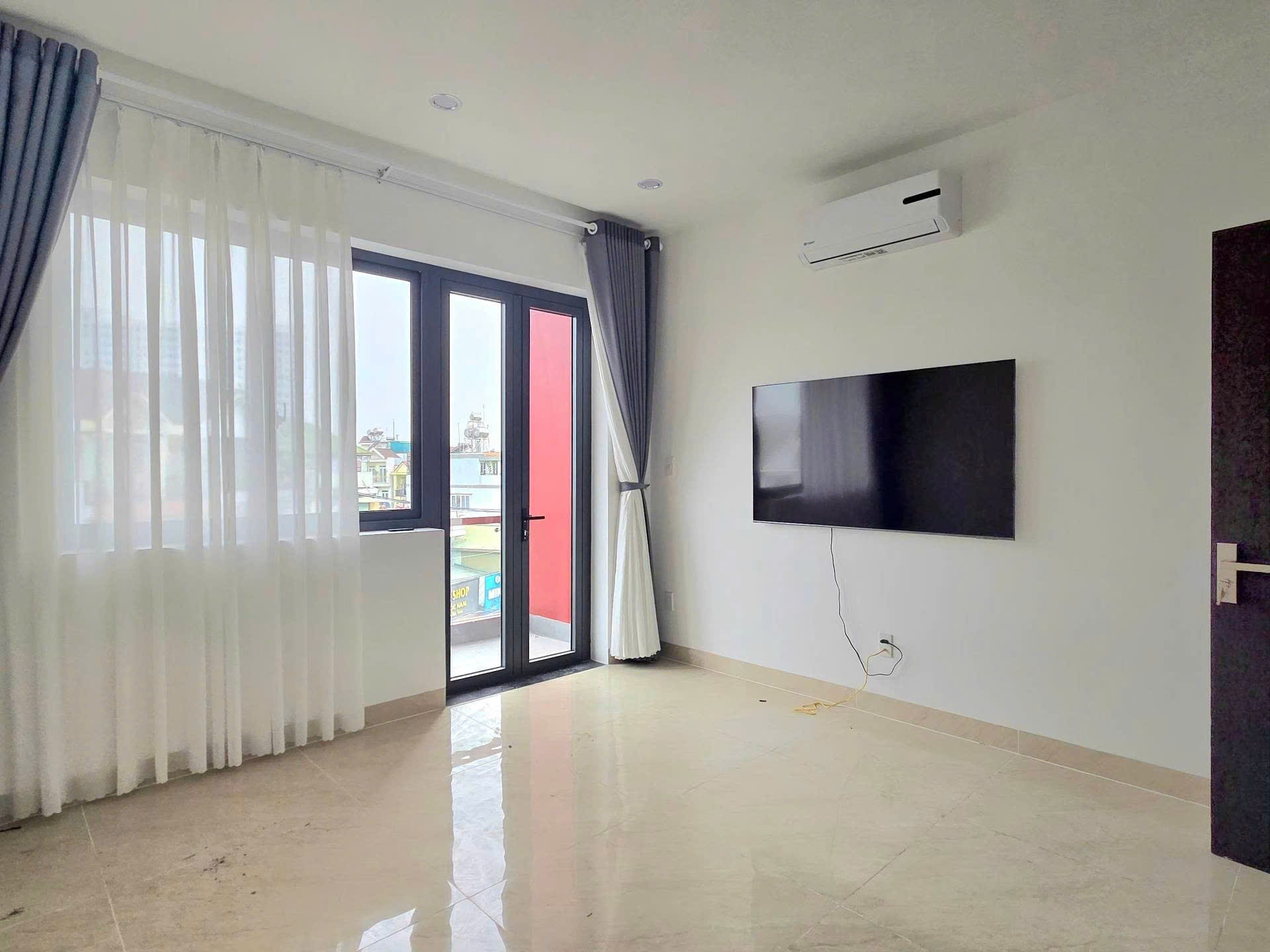 CHỦ BÁN GẤP - NHÀ MẶT TIỀN 5 LẦU ĐƯỜNG SỐ SẦM UẤT NHẤT LINH TÂY - THỦ ĐỨC 4