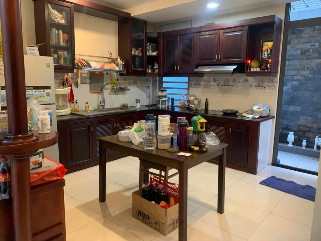 CHỦ NGỘP BANK  BÁN GẤP - NHÀ 3 LẦU HẺM Ô TÔ -  TRUNG TÂM TRƯỜNG THỌ 4