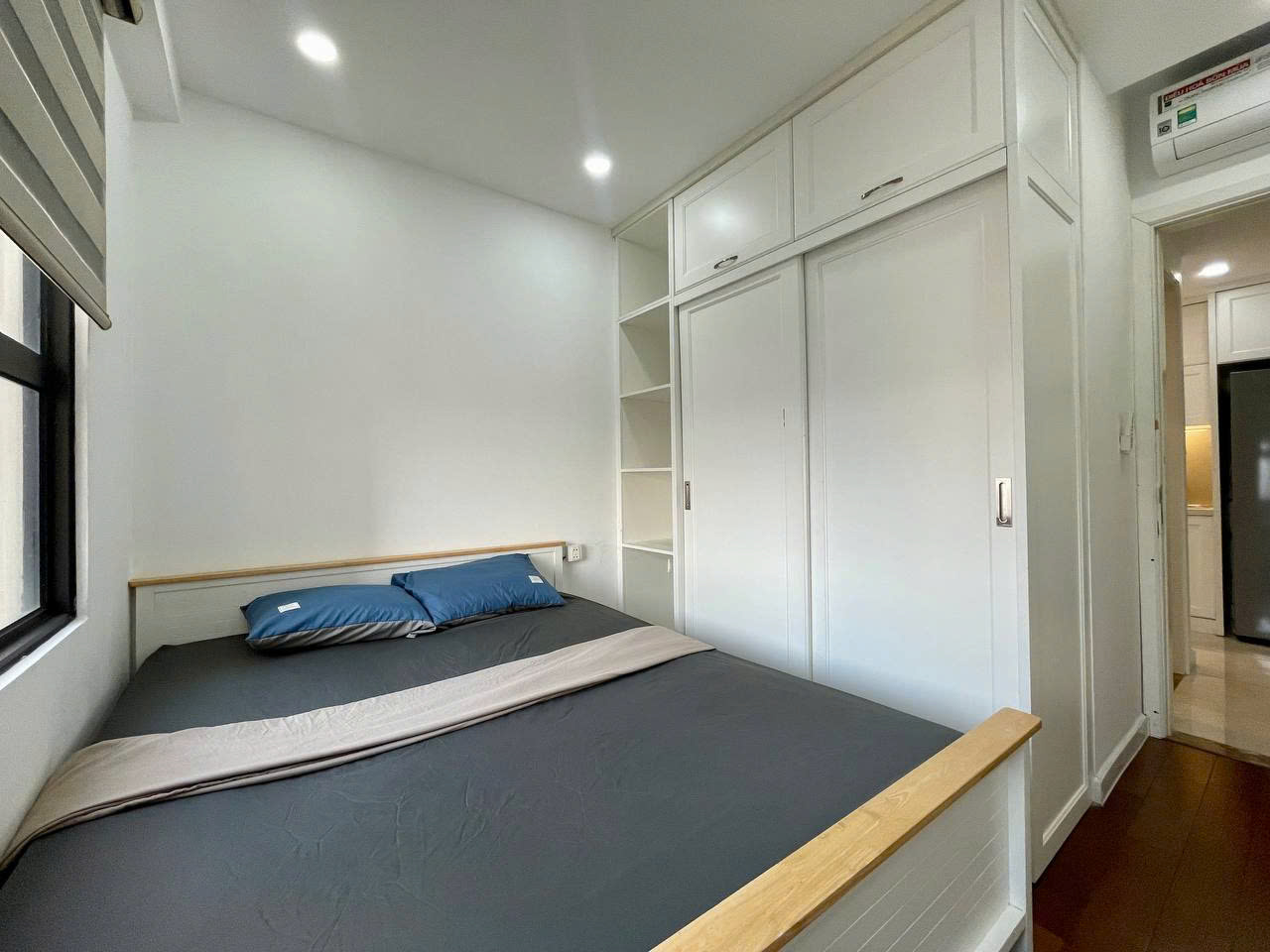 Cần bán căn 2PN tại Vinhomes D'Capitale, dt 75m2, giá 9 tỷ 3