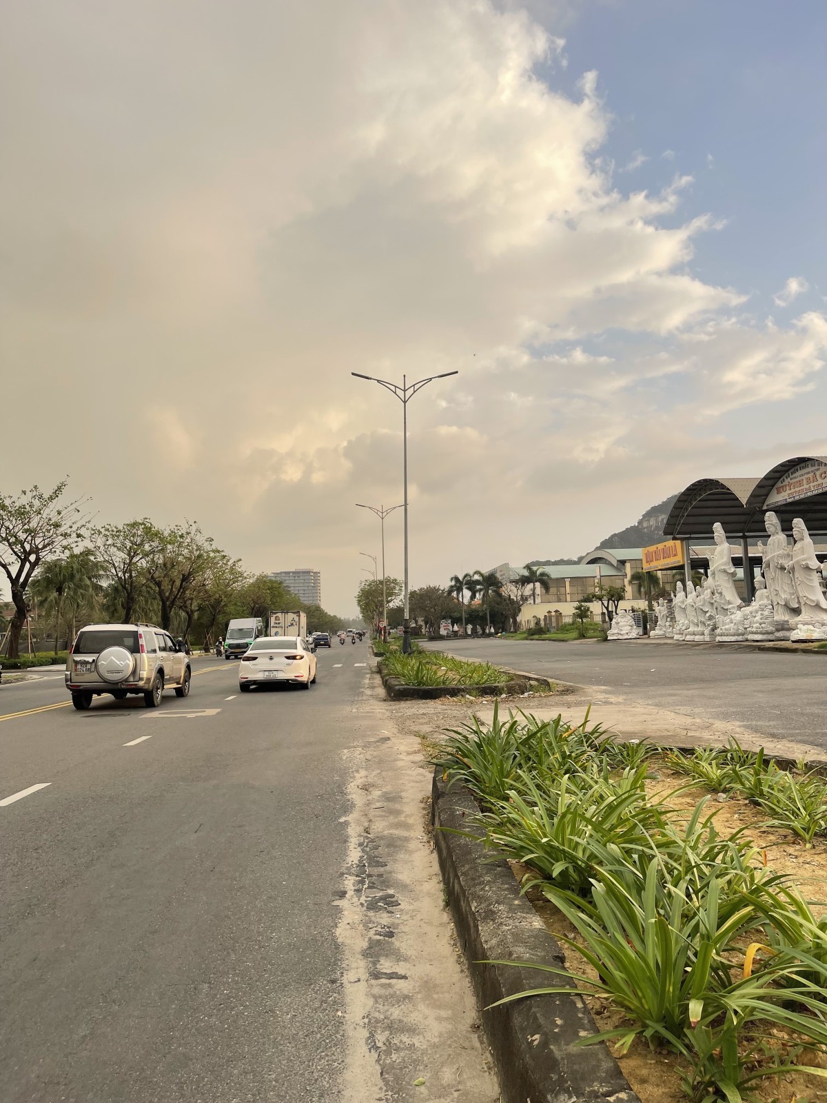 Bán đất góc 3 mặt tiền Trường Sa 2.400m2 gần biển, cạnh ĐH FPT, đất TMDV, giá 159,5 tỷ