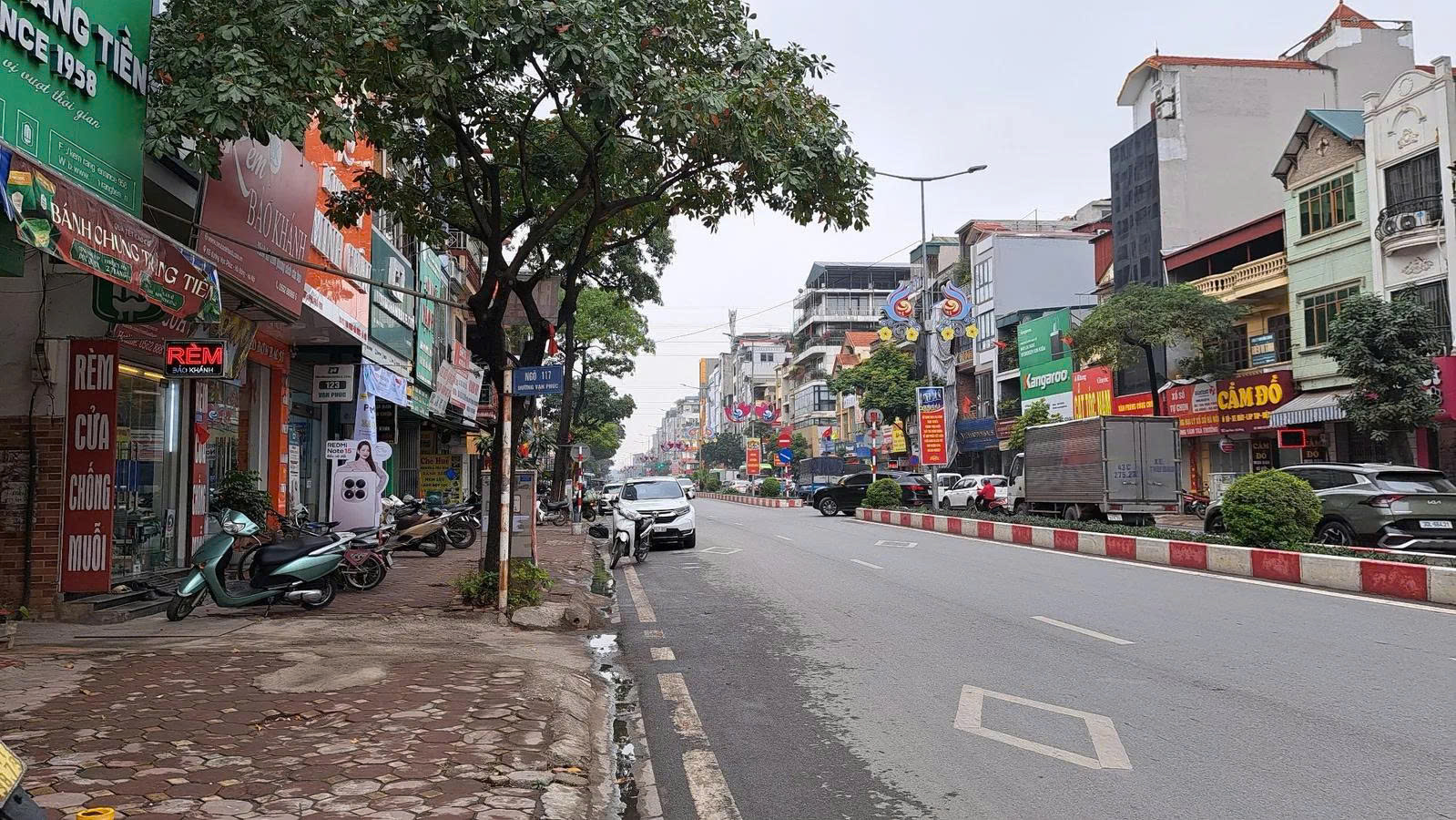 Cần bán Nhà mặt tiền đường Vạn Phúc, Phường Vạn Phúc, Diện tích 52m², Giá 23.2 Tỷ