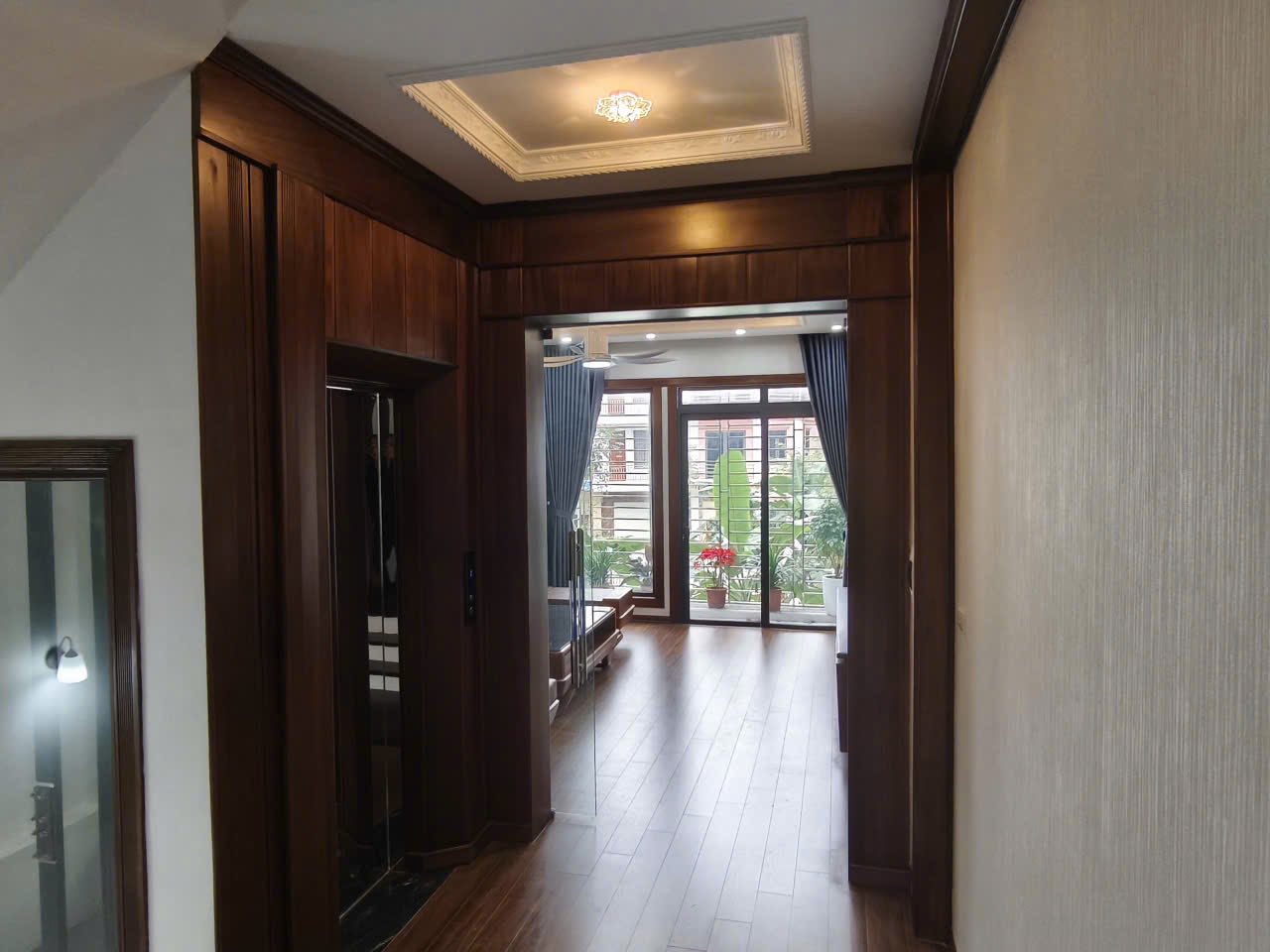 Bán nhà 4 tầng mặt phố KĐT An Phú 2, ph Tân Bình, TP HD, 67.5m2, mt 4.5m, thang máy, gara 2