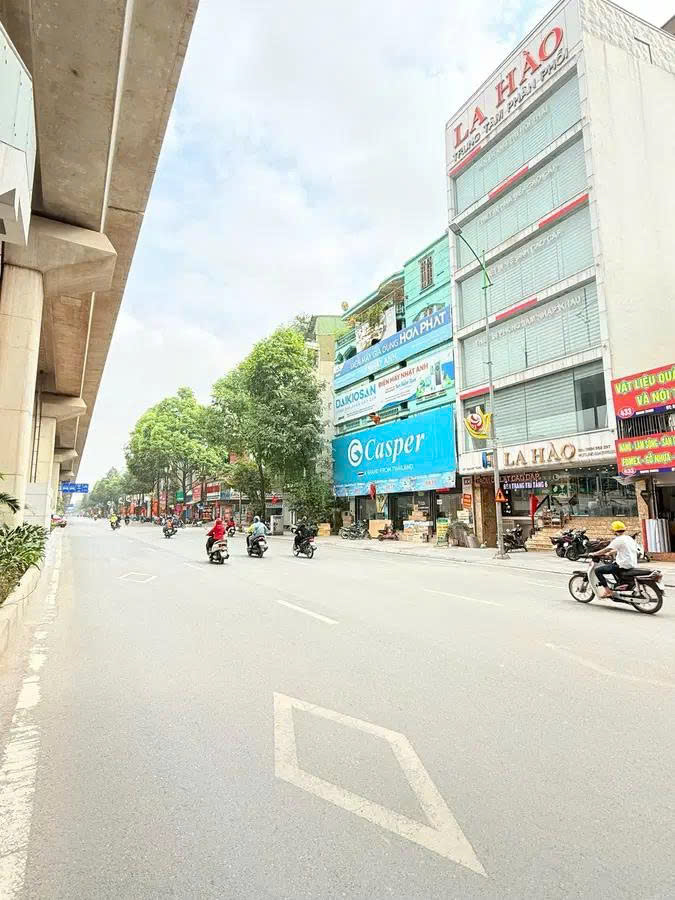 Cần bán Nhà mặt tiền đường Quang Trung, Phường Phú La, Diện tích 57m², Giá 22.7 Tỷ