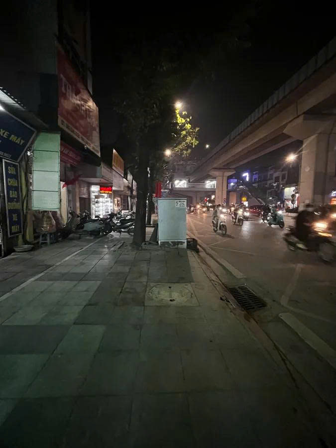 Hiếm nhà 5 tầng mặt phố Quang Trung, 30m2, mặt tiền 4.1m, vị trí đẹp, kinh doanh, giá 13.5 tỷ