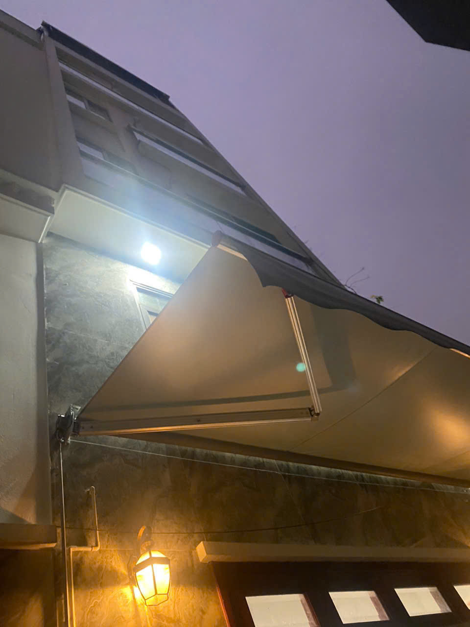 NHÀ ĐẸP 6 TẦNG XÂY ĐỘC LẬP NGAY VŨ XUÂN THIỀU - FULL NỘI THẤT - TRƯỚC NHÀ RỘNG , Ô TÔ ĐỖ