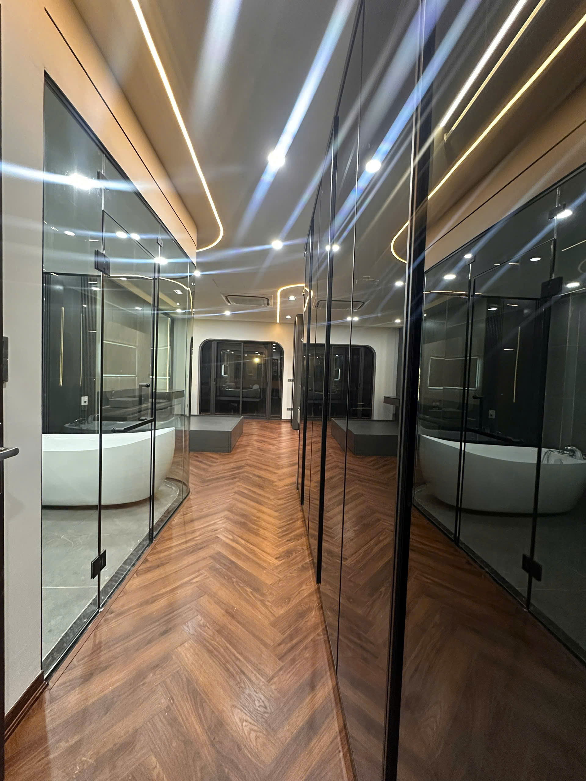 Bán Nhà Phố Trạm Long Biên 55m2 xây 7 tầng full nội thất- Ôtô tránh- Kinh Doanh Đỉnh. 10