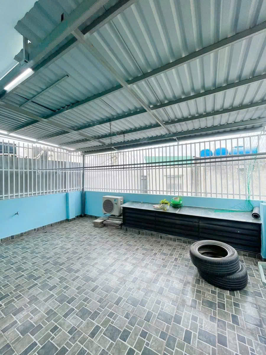 CHO THUÊ NHÀ NGUYÊN CĂN HXT ĐƯỜNG SỐ 20 SAU LƯNG GIGAMALL 5.6M x 12M 4 Tằng 6PN GIÁ 20TR 6