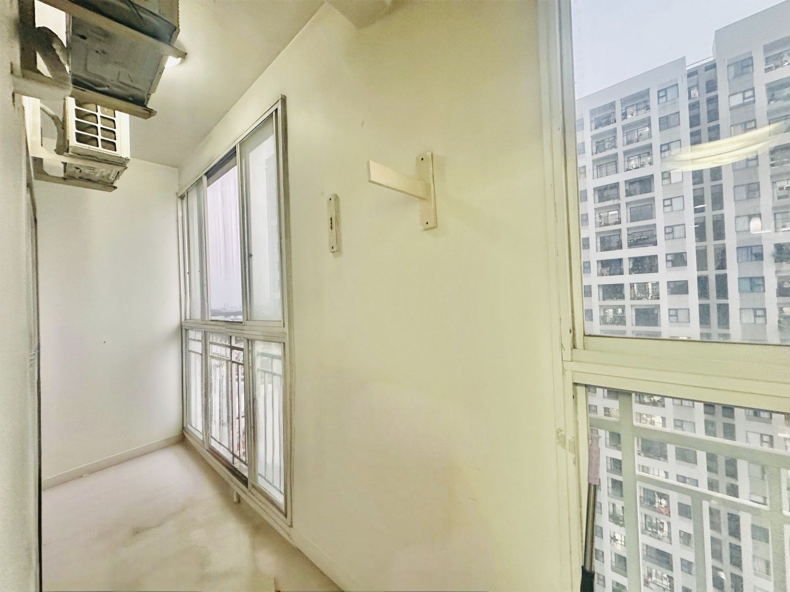 Cần bán Căn hộ chung cư dự án Khu chung cư Charm Plaza, Diện tích 85m², Giá 02.35 Tỷ 4