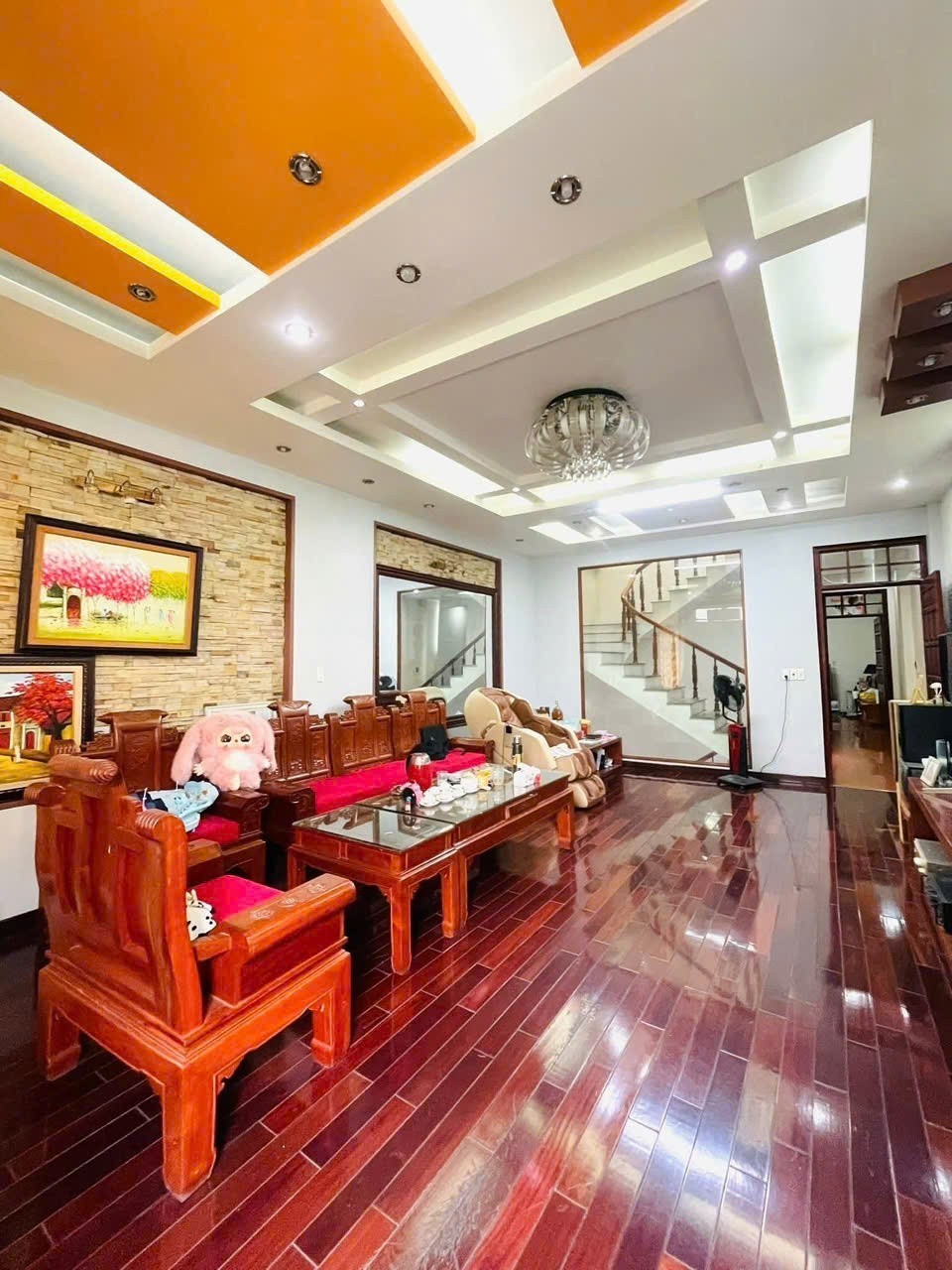 bán nhà mặt đường lê đại hành - hiếm có nhà đẹp vừa ở và kinh doanh