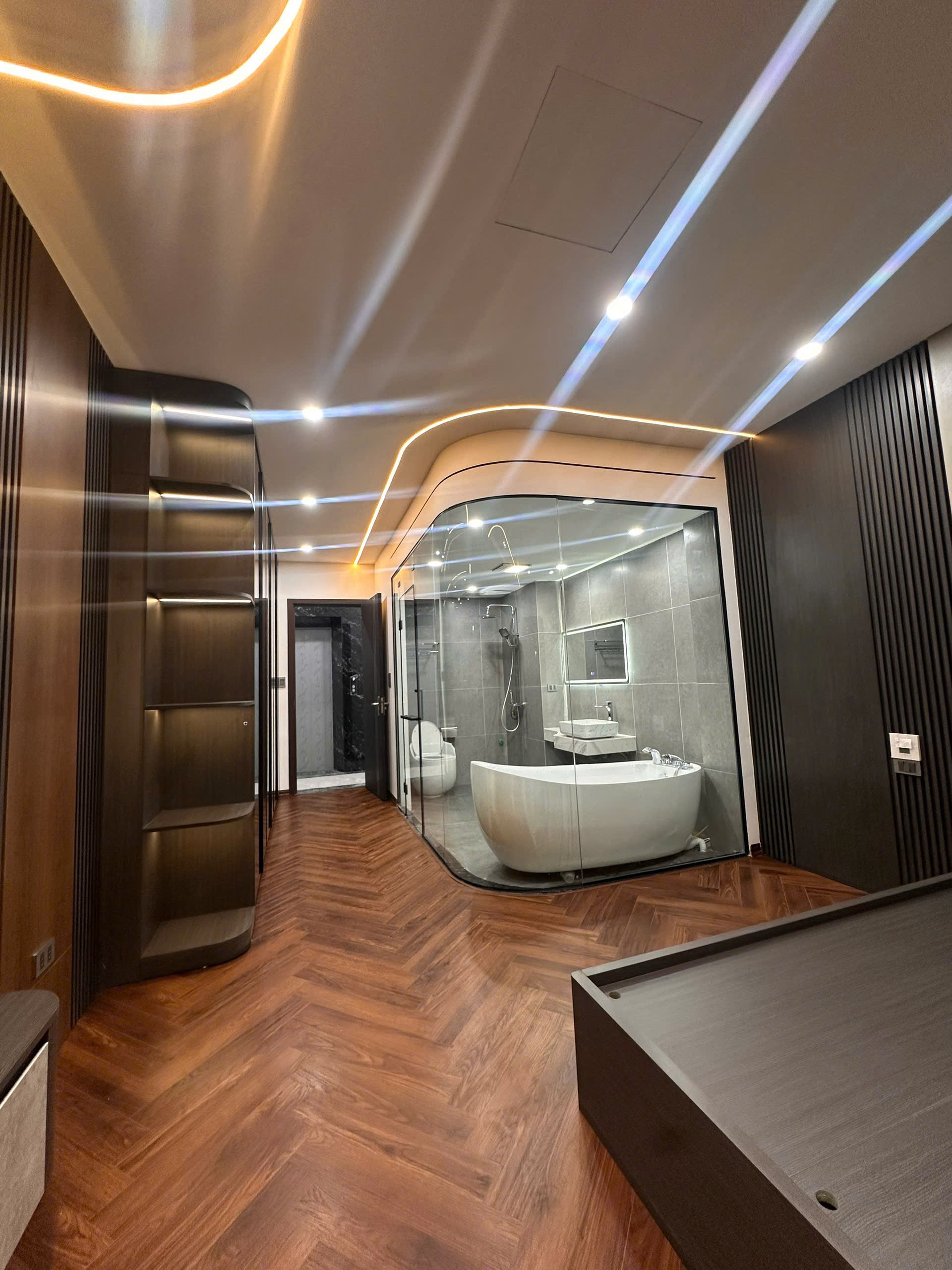 Bán Nhà Phố Trạm Long Biên 55m2 xây 7 tầng full nội thất- Ôtô tránh- Kinh Doanh Đỉnh. 11