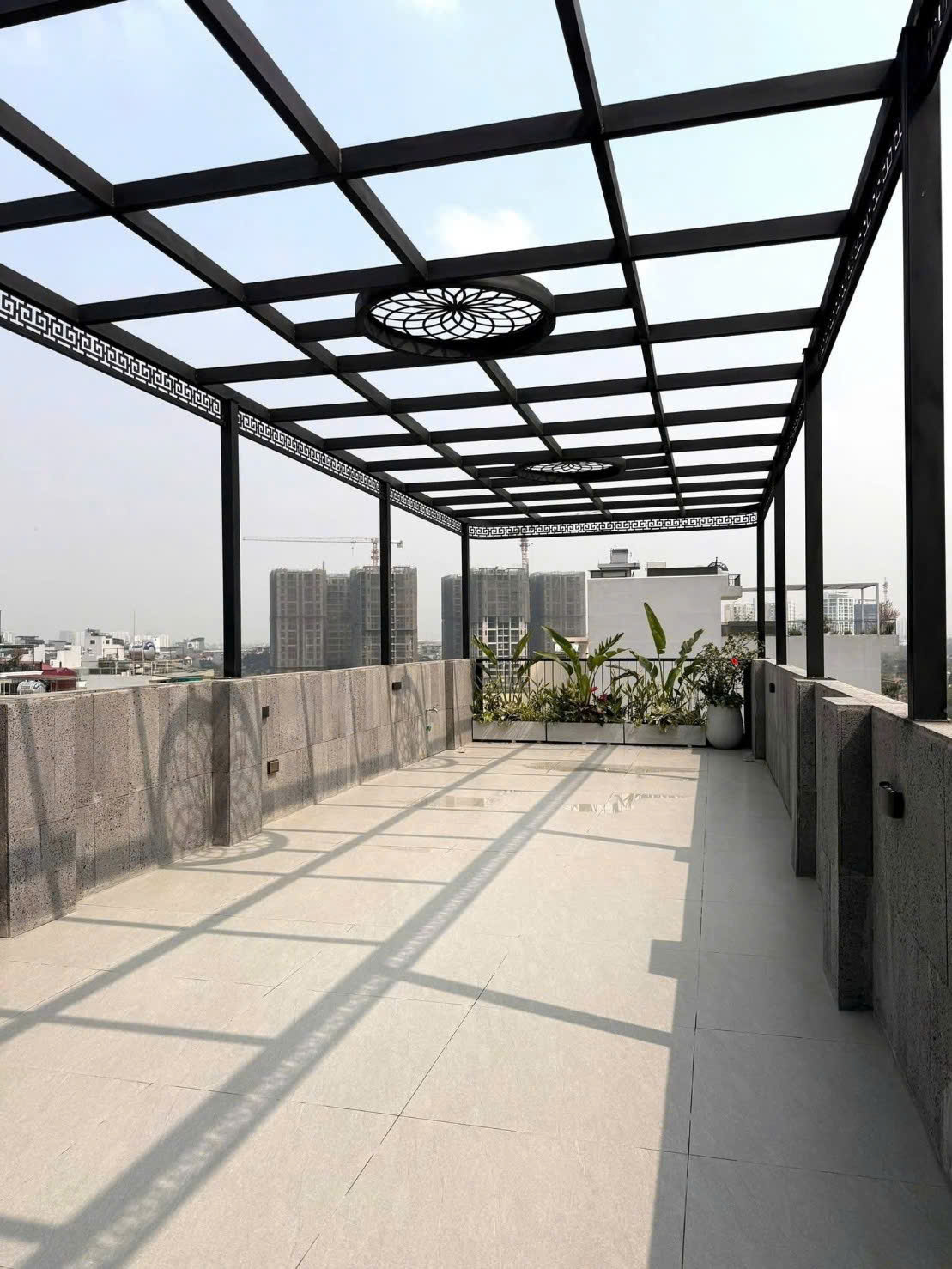 Bán nhà tái định cư Long Biên. DT 76m x 7 tầng, Cạnh Công Viên, Đường rộng, Vỉa hè. 11