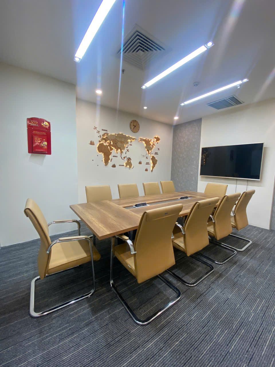 Cần bán Văn phòng đường Lê Văn Thiêm, Phường Thanh Xuân Trung, Diện tích 153m², Giá 12 Tỷ 13