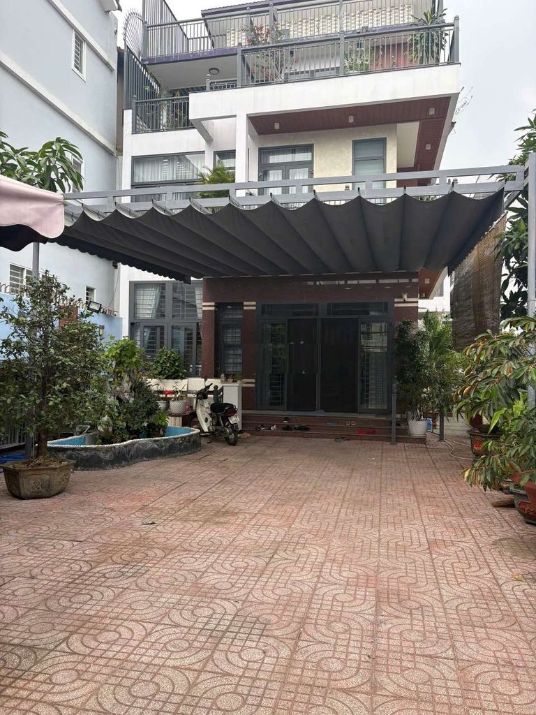 CHO THUÊBIỆT THỰ SÂN VƯỜN KHU BÊN SÔNG,SÁT BÊN GIGAMALL 10M x 30M TRET 3LAU GIÁ CHỈ 35TR 4