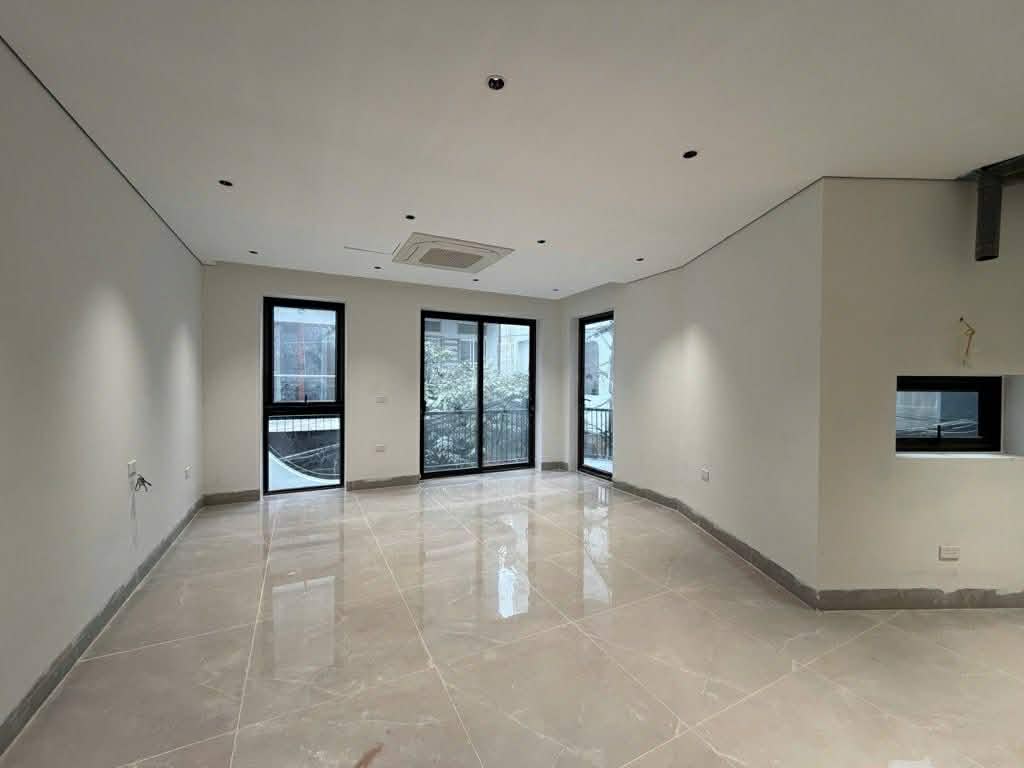 Siêu phầm Long Biên, 52m x 6 tầng, MT  6m, thang máy, gara, full nội thất, 10.5 tỷ 5