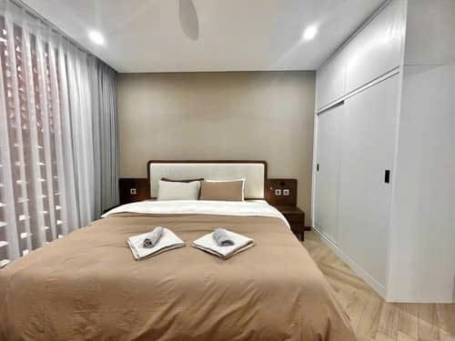 BÁN NHÀ NGÕ LIỄU GIAI 140M 9 TẦNG MT8M DT 380 TRIỆU/ THÁNG GIÁ 92 TỶ 0878168006 2