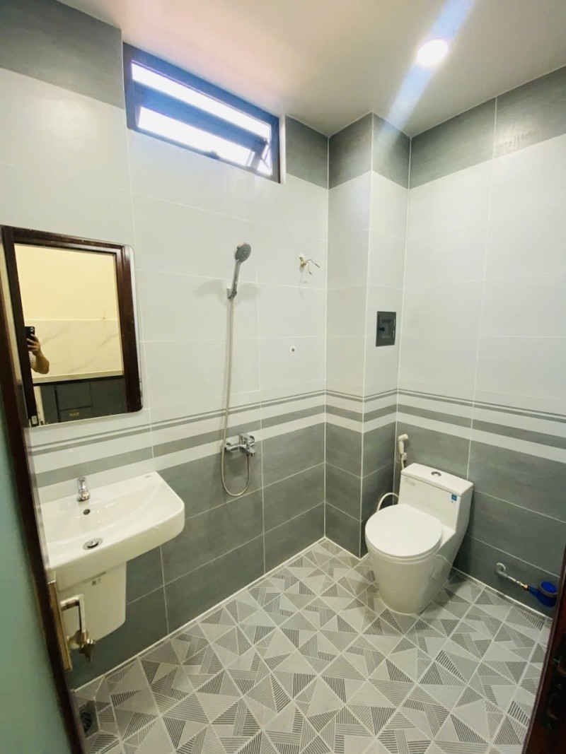 Bán nhà đường số 10, Phường Tam Bình, Thủ Đức, TP HCM. DT  100m2, 2 tầng. Giá  7.95 tỷ, SHR - 5