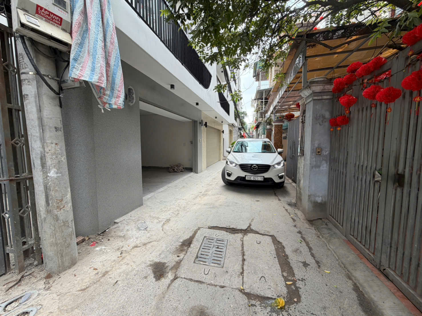 Bán Nhà Thạch Bàn - Cổ Linh, Lô Góc 50m x 6 Tầng Thang Máy - Ngõ thông Ô Tô Vào Nhà. Nhỉnh 10 tỷ. 2