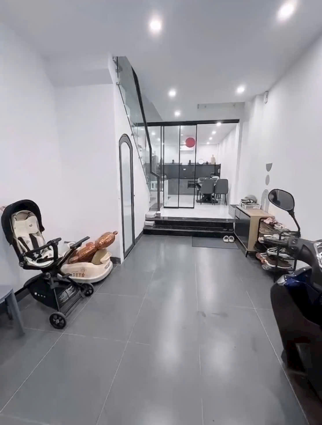 BÁN NHÀ VIỆT HƯNG 54M2 XÂY 4 TẦNG CHỦ XÂY LÀ KIẾN TRÚC SƯ THIẾT KẾ CỰC ĐẸP 2