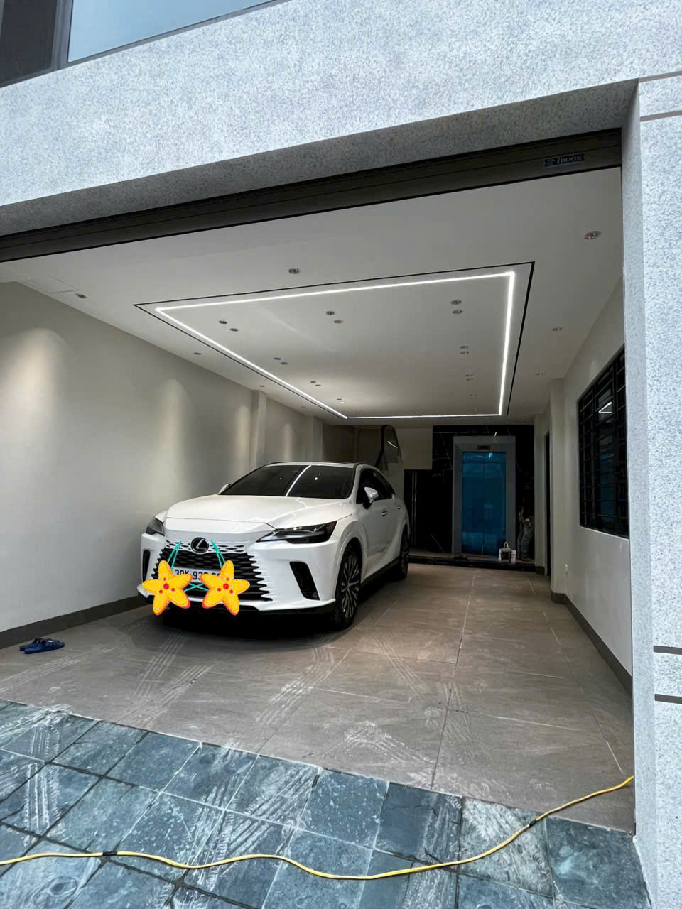 Bán nhà ngay Phố Ẩm Thực Long Biên. Gara 2 ô tô, Đường thông bàn cờ, 52m x 6T. 2