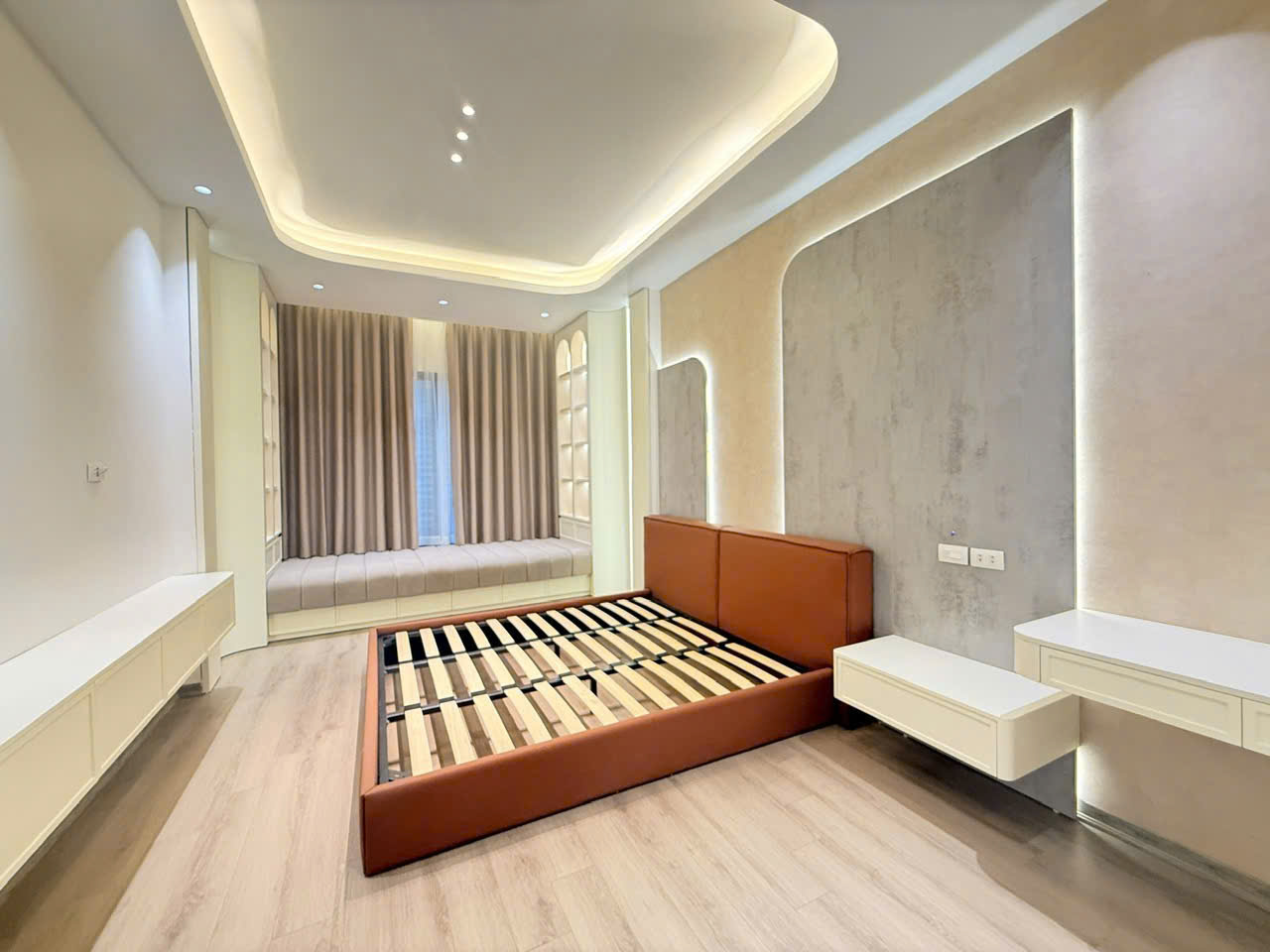 BÁN NHÀ TRUNG TÂM PHƯỜNG BỒ ĐỀ - ĐI BỘ RA HỒ - 43M2 x 6TẦNG - ÔTÔ ĐỖ. Lh 0965858116 2