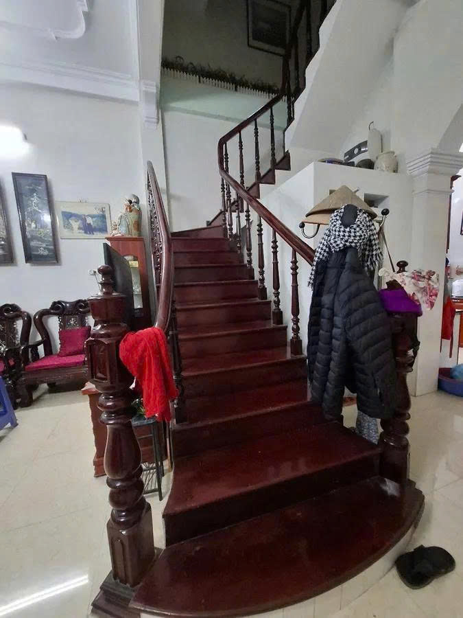 Cần bán Nhà mặt tiền đường Yên Bình, Phường Phúc La, Diện tích 45m², Giá 14.4 Tỷ 2