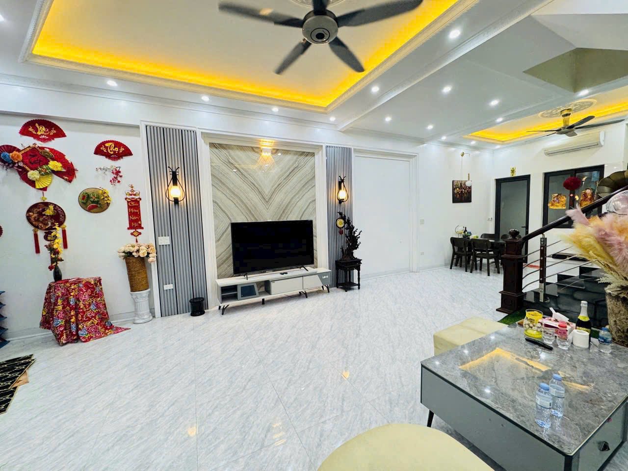 Bán căn nhà 3 tầng mặt phố KĐT Bắc Nguyễn Lương Bằng, TP HD, 63m2, mt rộng, chỉ 4.3x tỷ 3