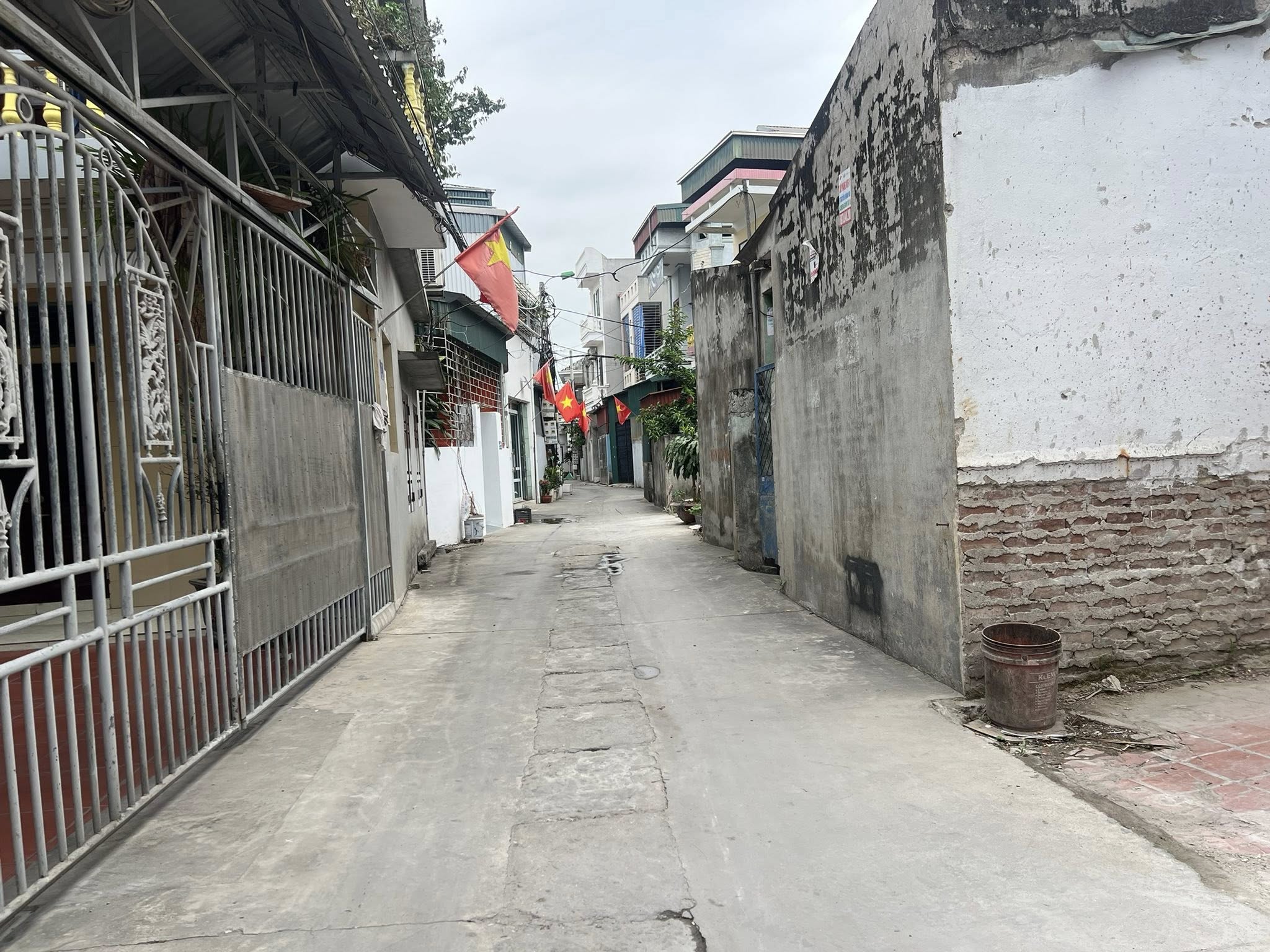 Bán lô đất mặt ngõ 293 Nguyễn Lương Bằng, ph Thanh Bình, TP HD, 60m2, mt 4.3m, ngõ oto 3