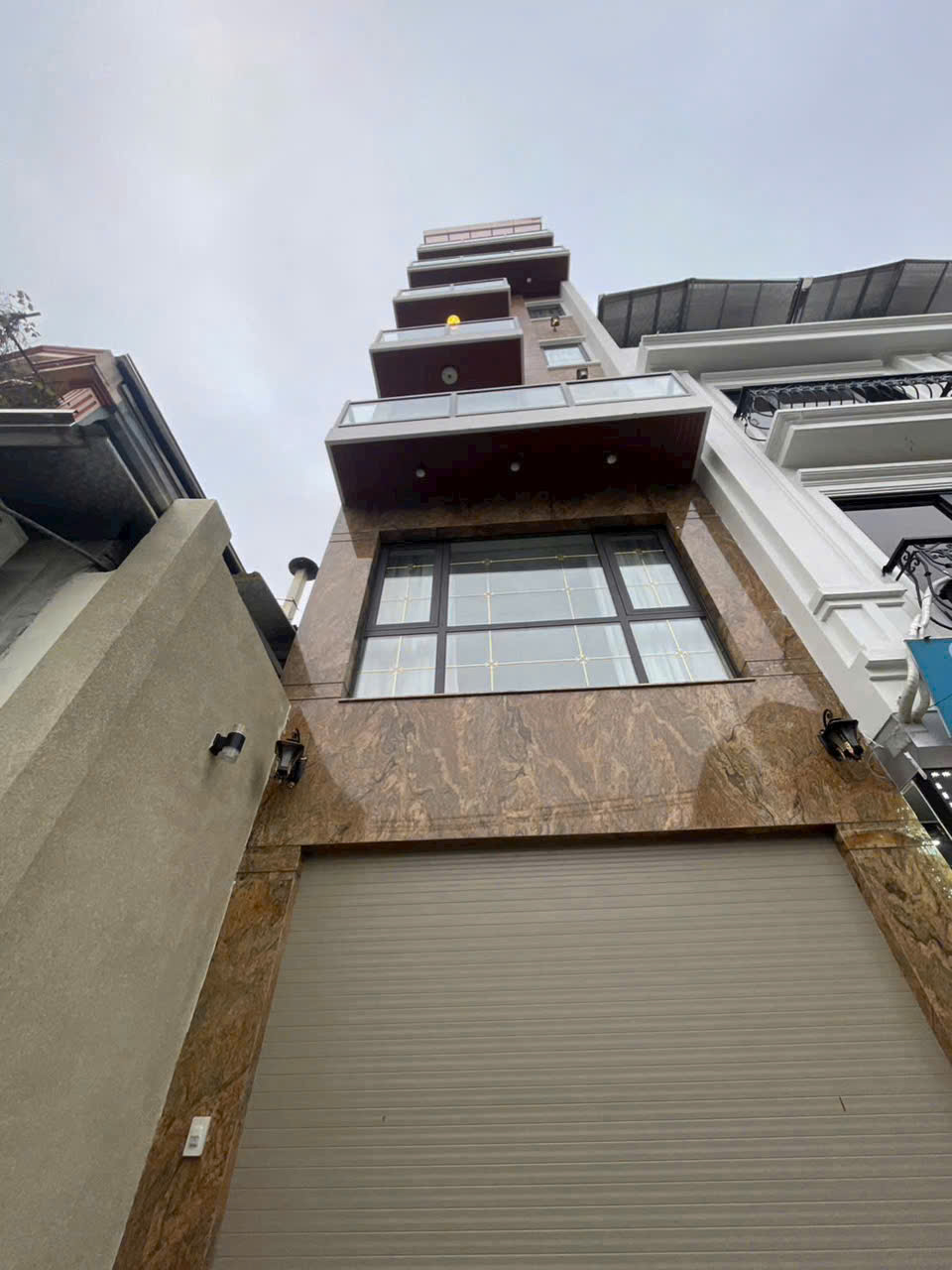 Bán nhà Phố Trạm - Long Biên. Cạnh Cầu Vĩnh Tuy - Siêu thị Aeon. 56m x 7T. Lh 0965858116 2