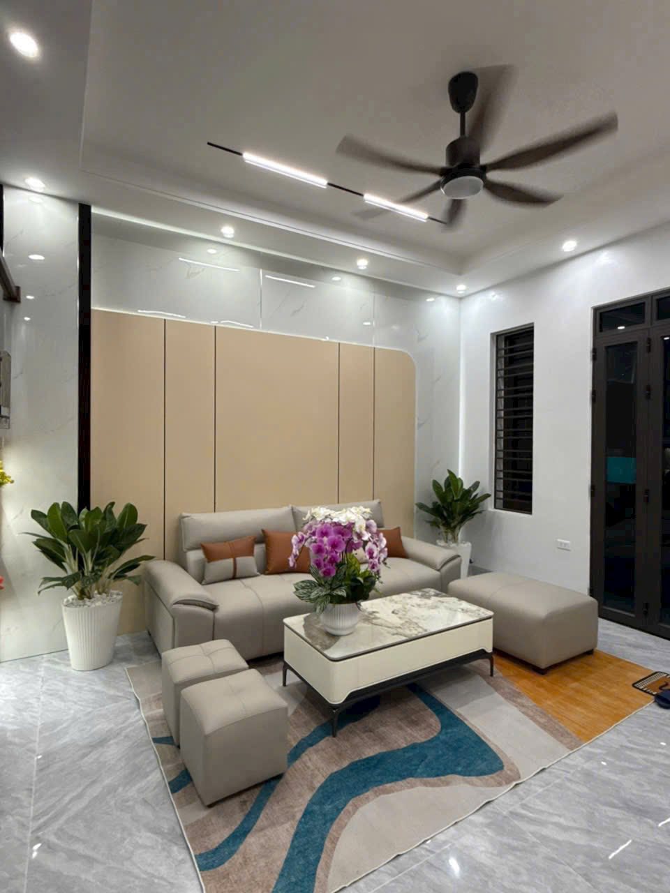 Bán căn nhà 3 tầng ngõ đường Hoàng Quốc Việt, ph Thanh Bình, TP HD, 47m2, mt 4.5m, 3 ngủ 3