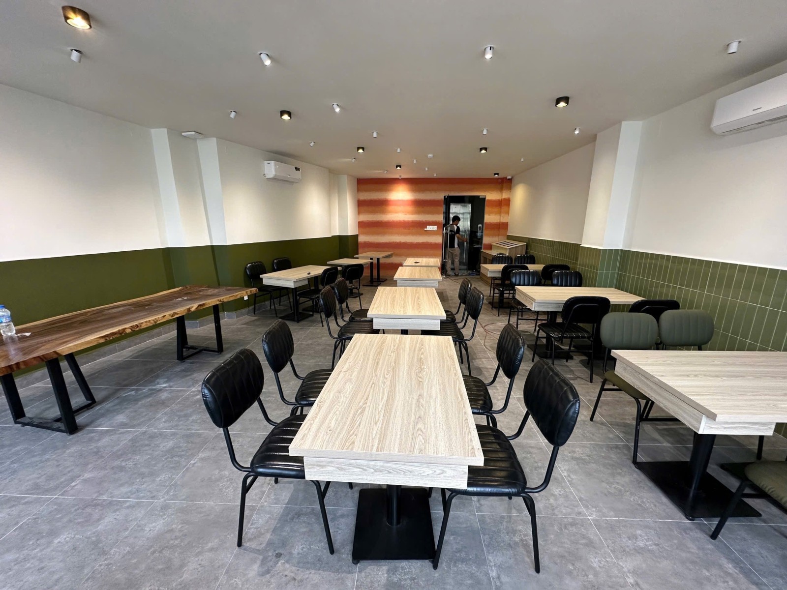 TOÀ NHÀ MẶT TIỀN VẠN KIẾP - 7 TẦNG THANG MÁY - HỢP ĐỒNG THUÊ 110 TRIỆU/THÁNG 20