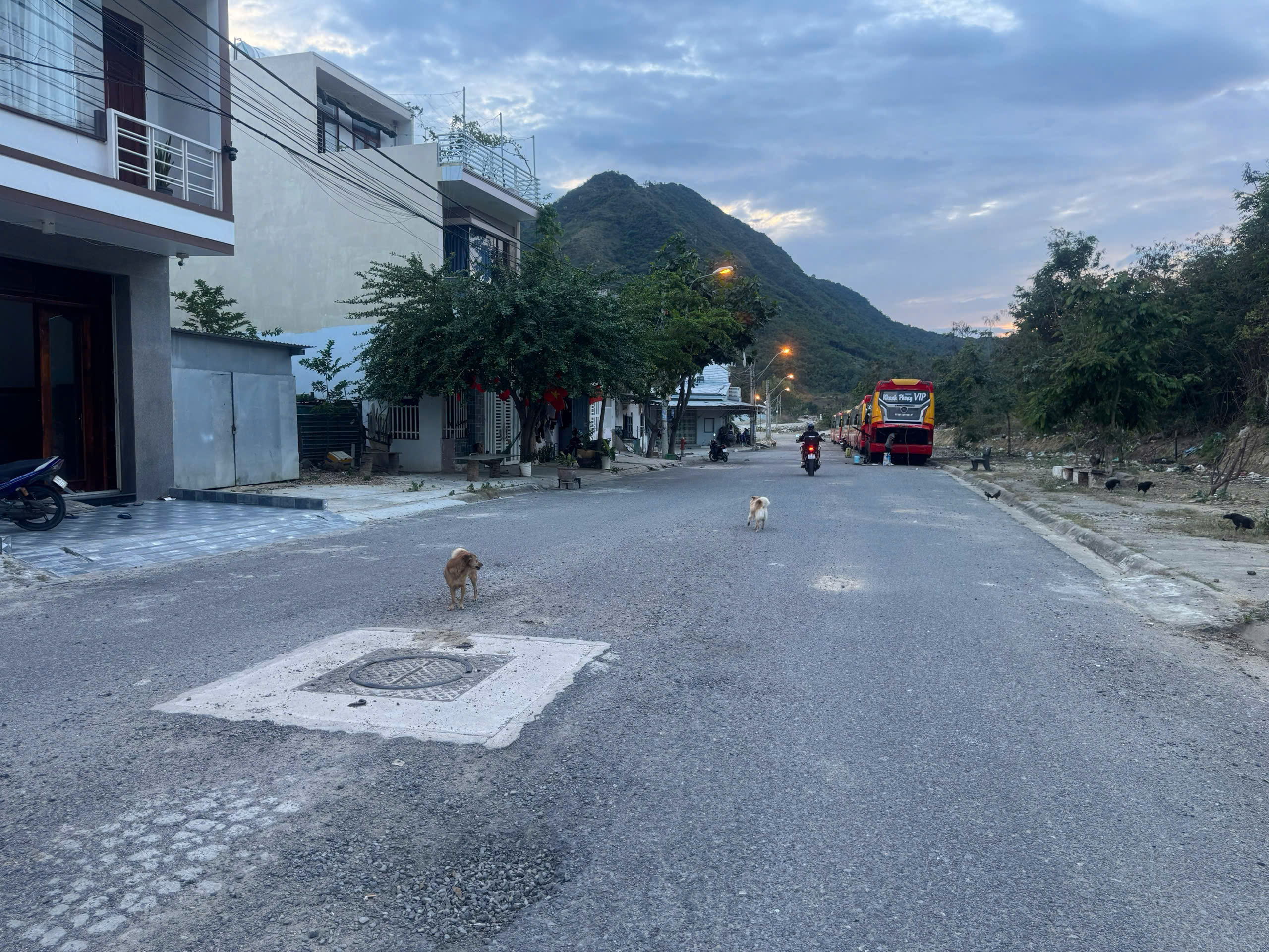 BÁN NHÀ 2 TẦNG MẶT TIỀN TRIỆU QUANG PHỤC, KDC ĐƯỜNG ĐỆ, VĨNH HÒA, GIÁ 5,5 TỶ 5