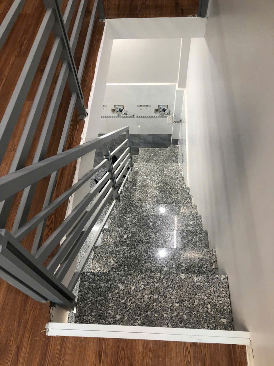 Bán nhà 72/19 Huỳnh văn bánh p 15 Phú nhuận Giá : 2,9 tỉ có thương lượng 4