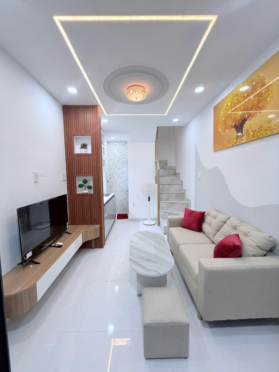 NHỎ XINH GIÁ MỀM NGAY LŨY BÁN BÍCH 3 TẦNG 2PN 3WC CHỈ 2.2 TỶ 2