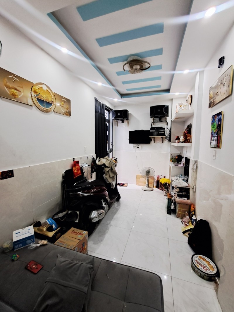 LẠC LONG QUÂN Q11 25M2 2 TẦNG 2PN 2WC SHR CHỈ 3.3 TỶ 2