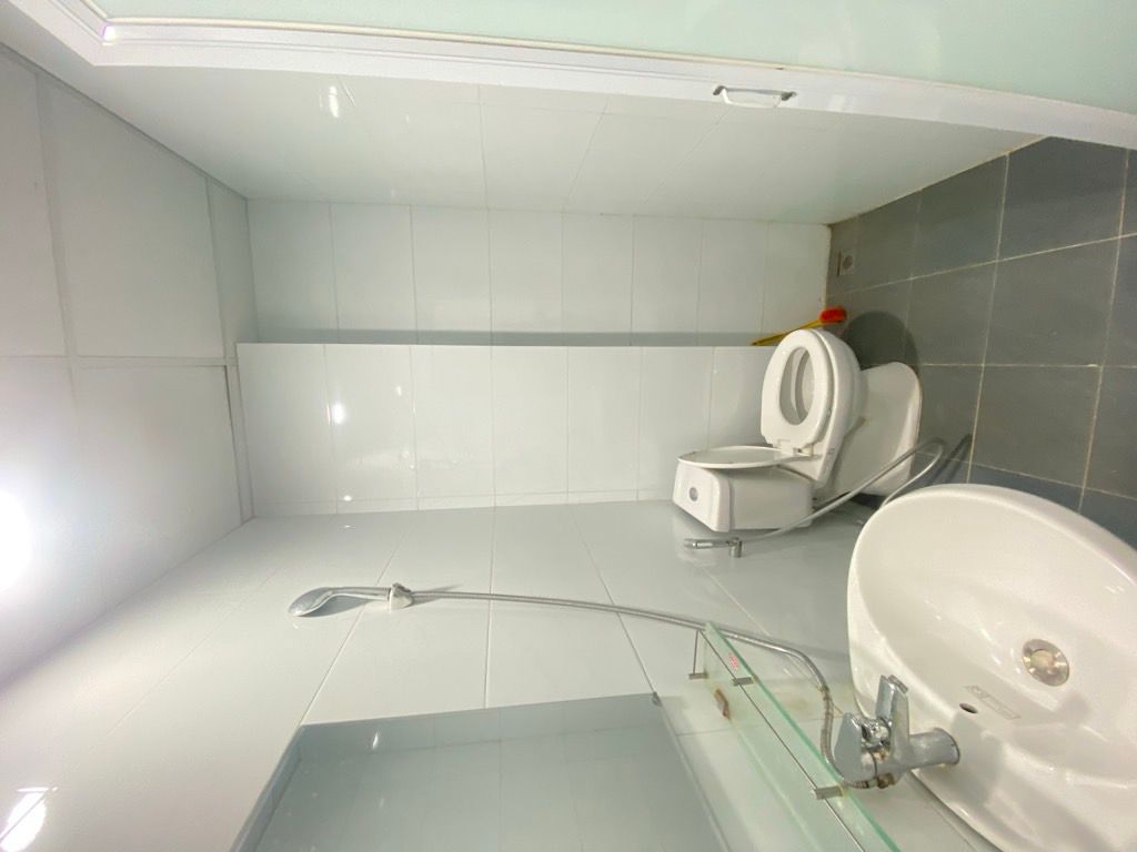 Cần bán Nhà mặt tiền đường Đại La, Phường Đồng Tâm, Diện tích 62m², Giá 13.6 Tỷ 5