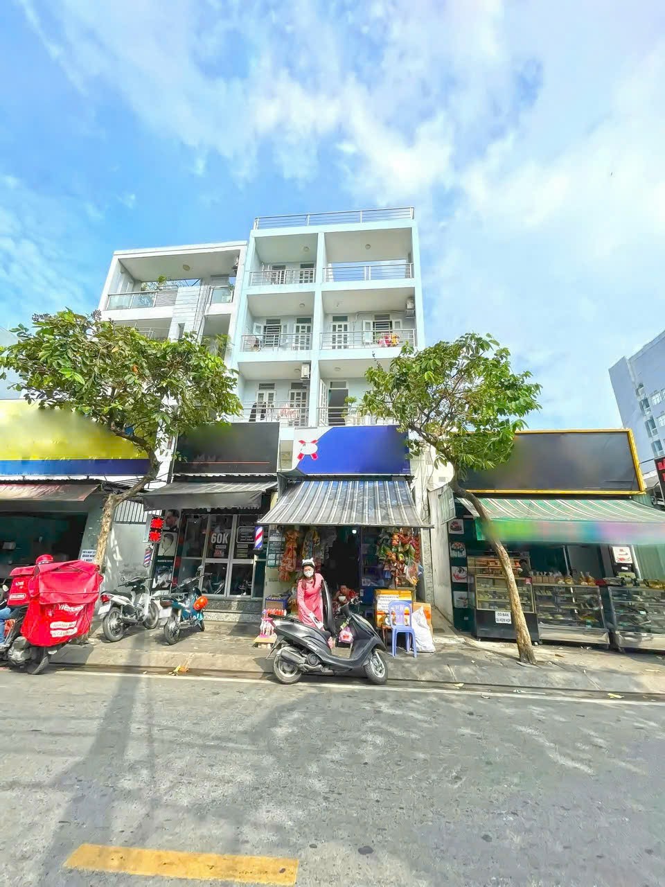 Cần bán Nhà Mt Lý Phục Man, P,Bình Thuận, DT 160m², 3 Lầu Giá 50 Tỷ