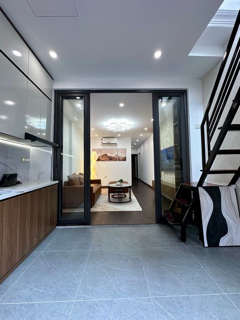 Cần bán Nhà mặt tiền đường Đền Lừ, Phường Hoàng Văn Thụ, Diện tích 100m², Giá 5.65 Tỷ