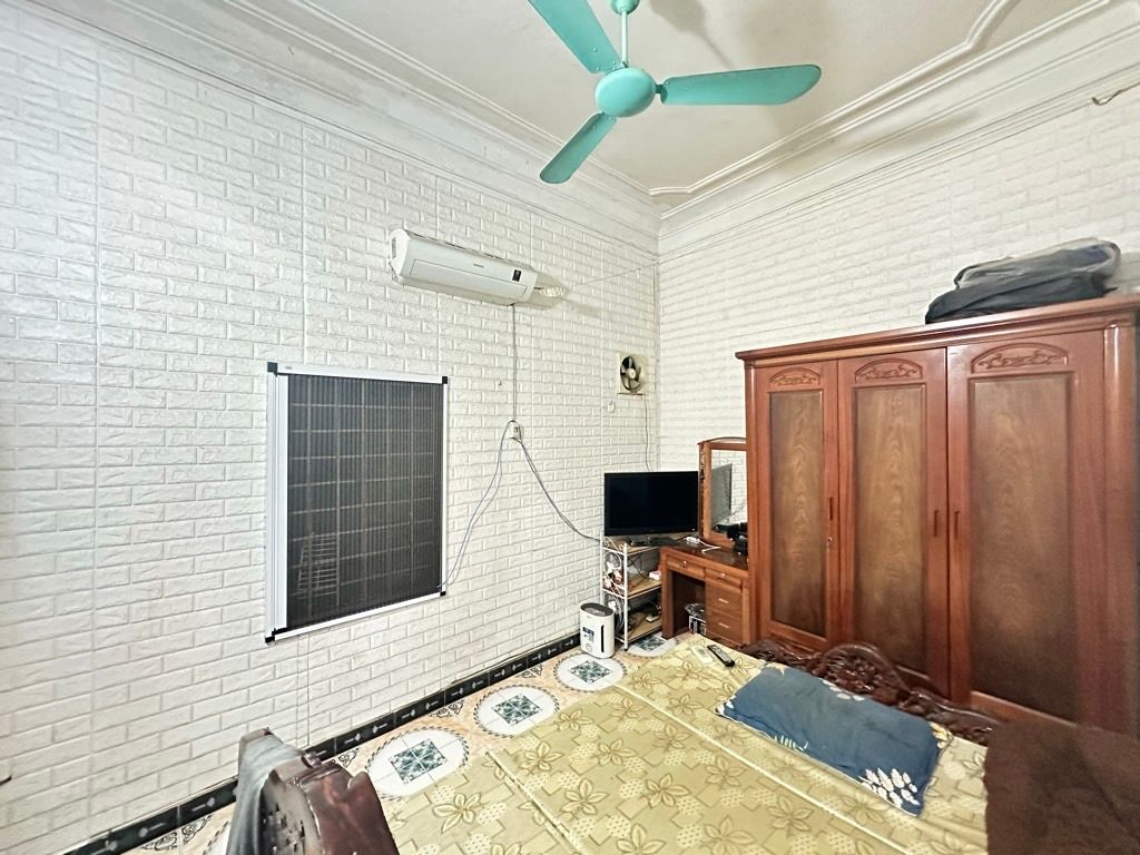 Cần bán Nhà mặt tiền đường Tam Trinh, Phường Mai Động, Diện tích 79m², Giá 20 Tỷ 2