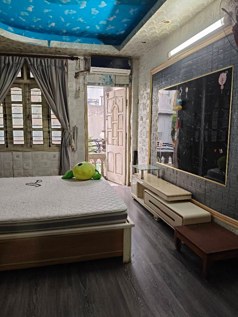 Cần bán Nhà mặt tiền đường Thúy Lĩnh, Phường Lĩnh Nam, Diện tích 38m², Giá 8.7 Tỷ 5